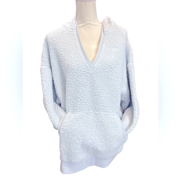 PINK Victoria's Secret Hydrangea Blue Oversized Cozy Sherpa Pullover Hoodie - Picture 6 of 10